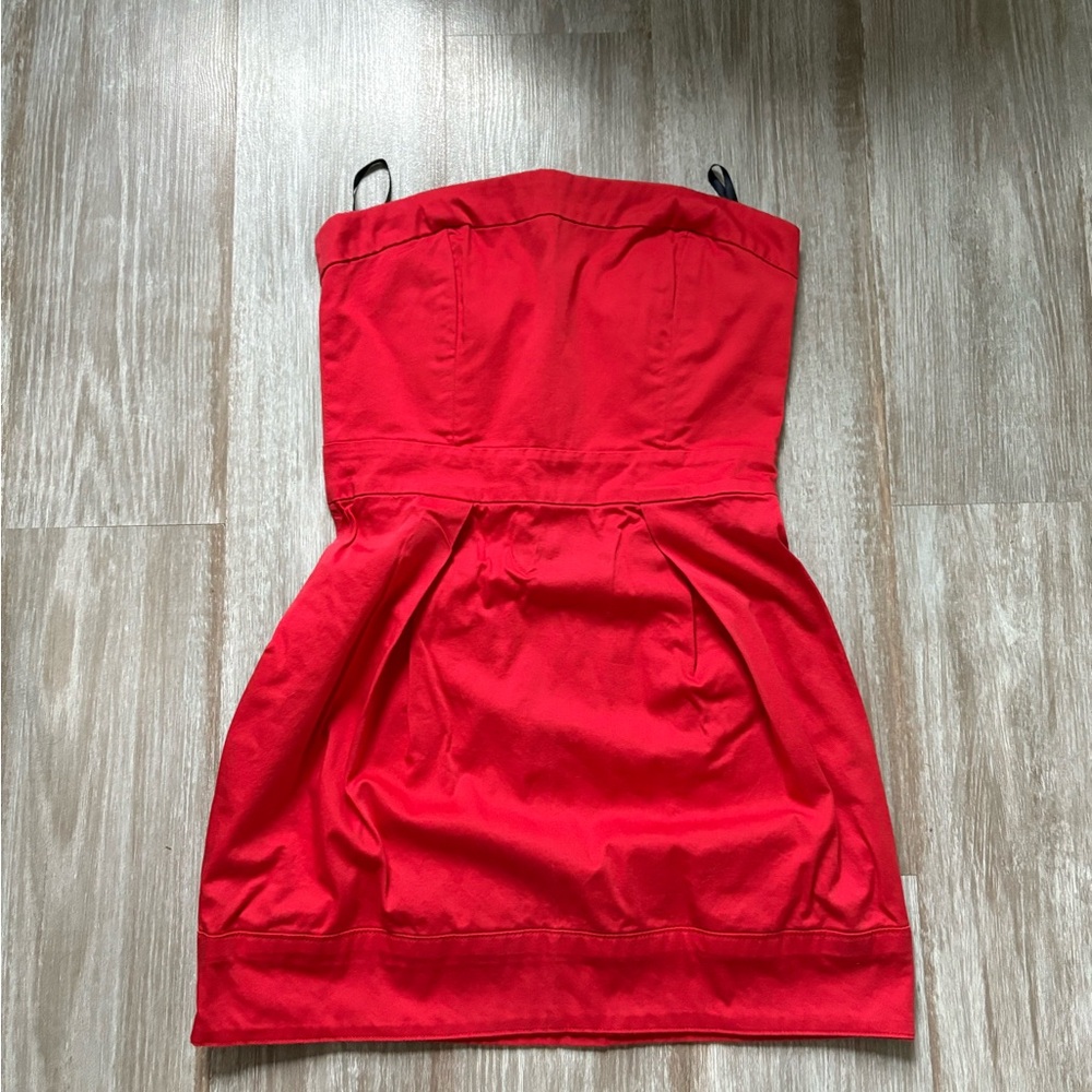 Elegant Red Strapless Dress